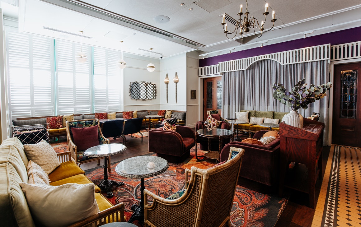 lounge area at za za ta