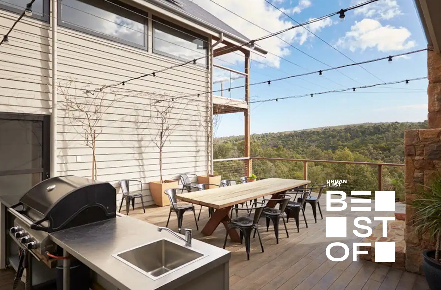 The spacious desk at one of Perth's best Airbnbs for large groups