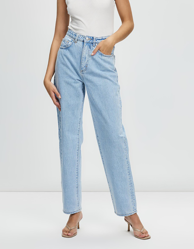 Wide Leg Jeans Guide | URBAN LIST GLOBAL