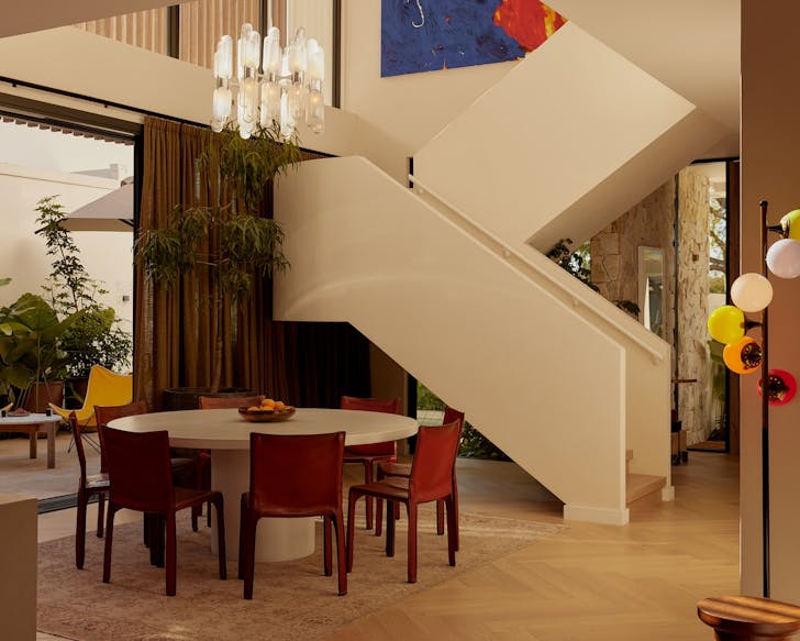 the stylish and modern dining area of byron bay airbnb ammamead house
