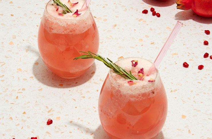 Cocktails using Beysis glass reusable straws