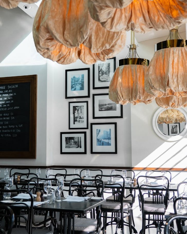 Bistro Guillaume dining room