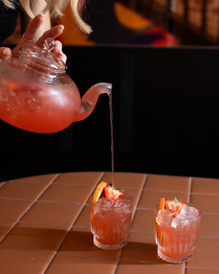 Spring spiked teapots