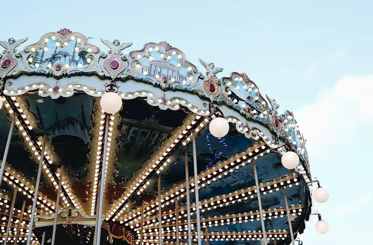 The top of a traditional carnival ride.
