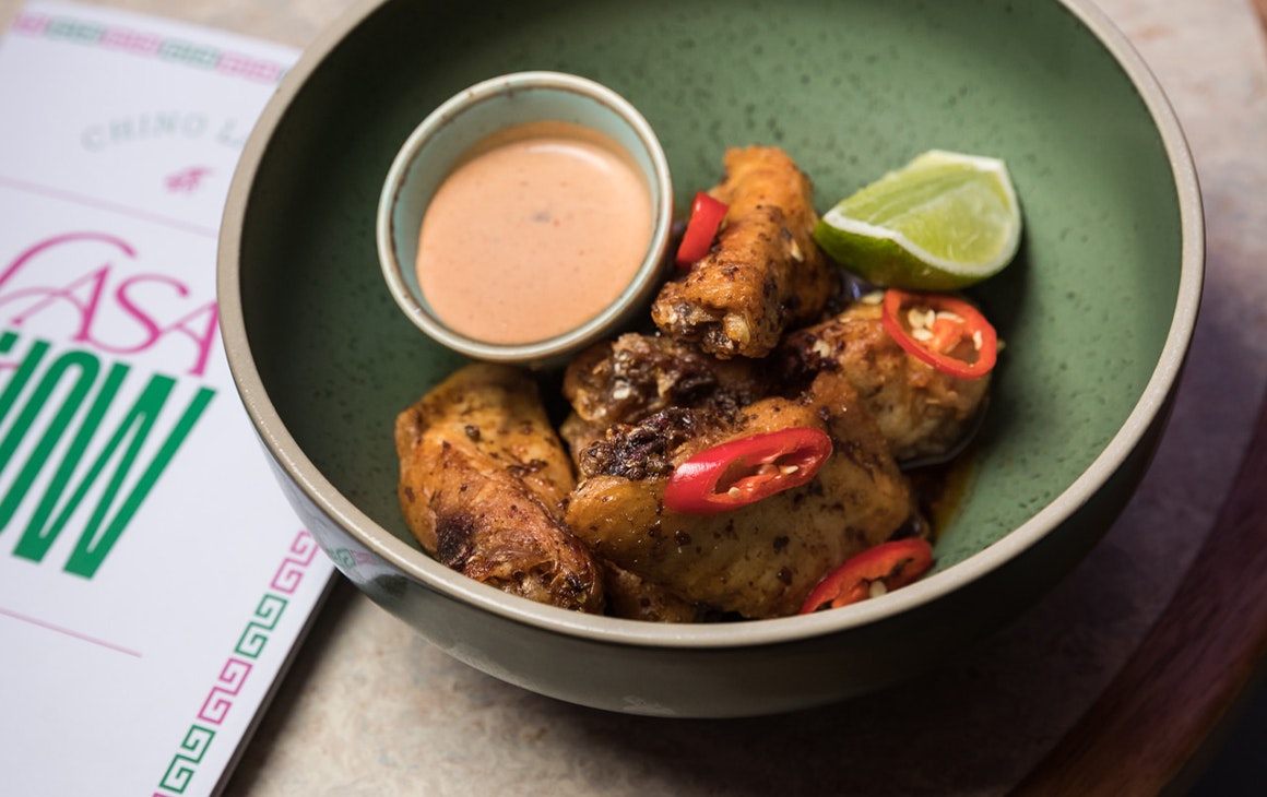 bowl of wings and sauce