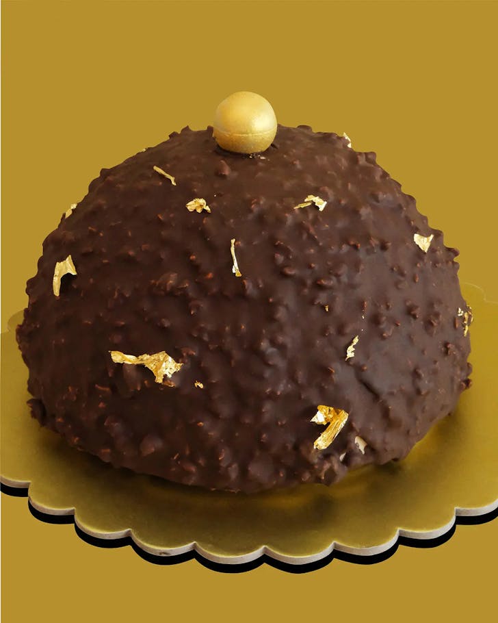 chicho gelato ferrero bomba cake