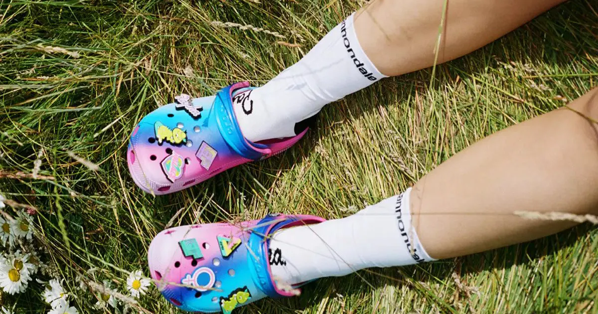 12 Cool Crocs To Shop Now Because You Can't Resist The Hype | URBAN ...