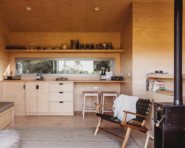 cosy hunter valley vineyard cabin pokolbin
