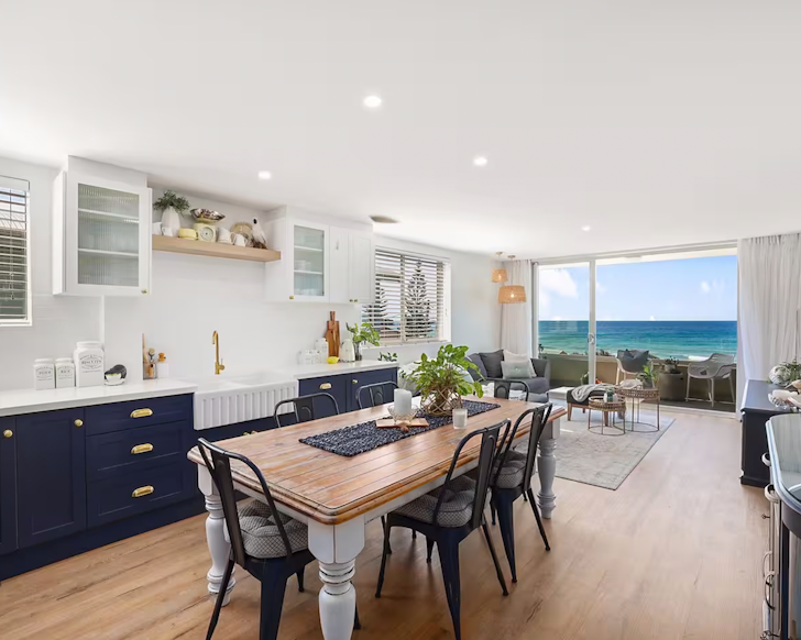 curl curl apartment airbnb northern beaches sydney
