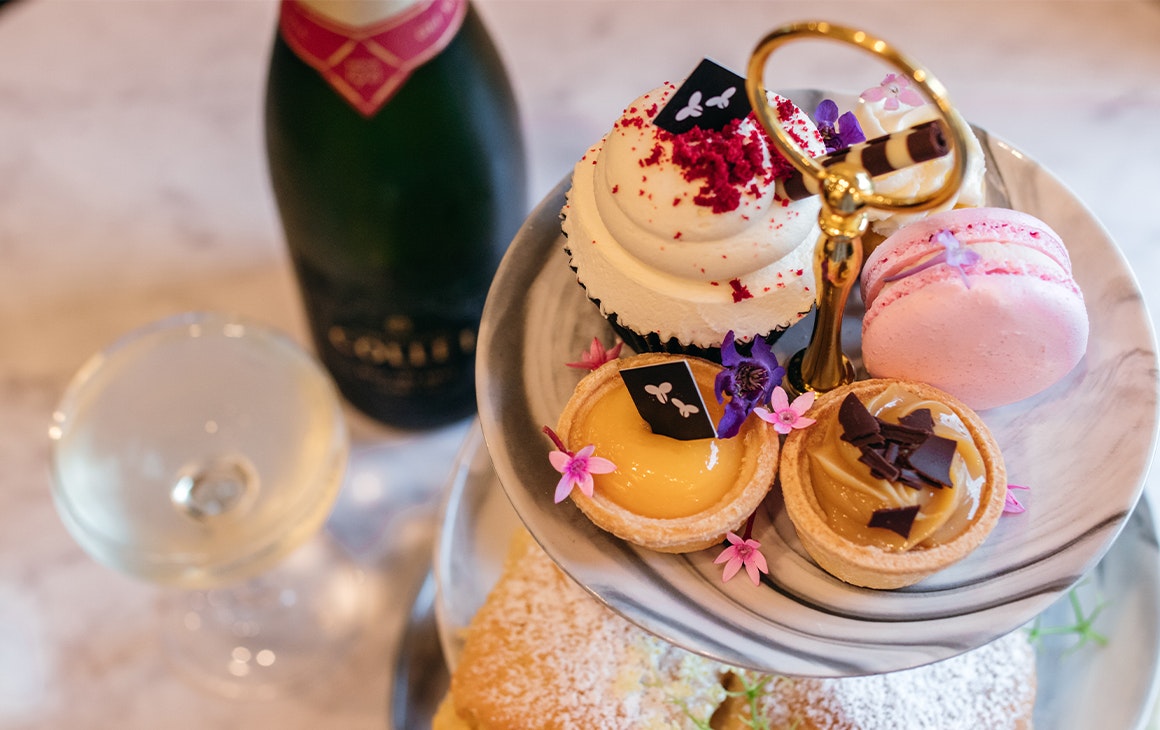 a high tea and a champagne