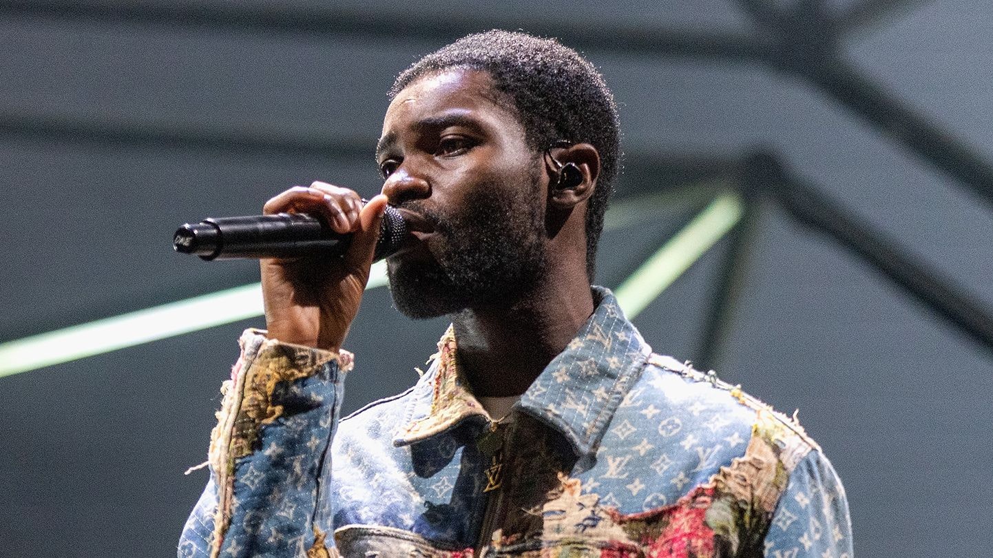 Rapper Dave Is Bringing 'The Boy Who Played The Harp' Tour To Australia ...