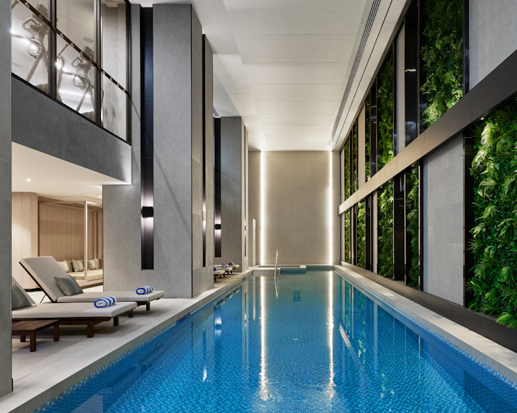 dorsett melbourne hotel pool