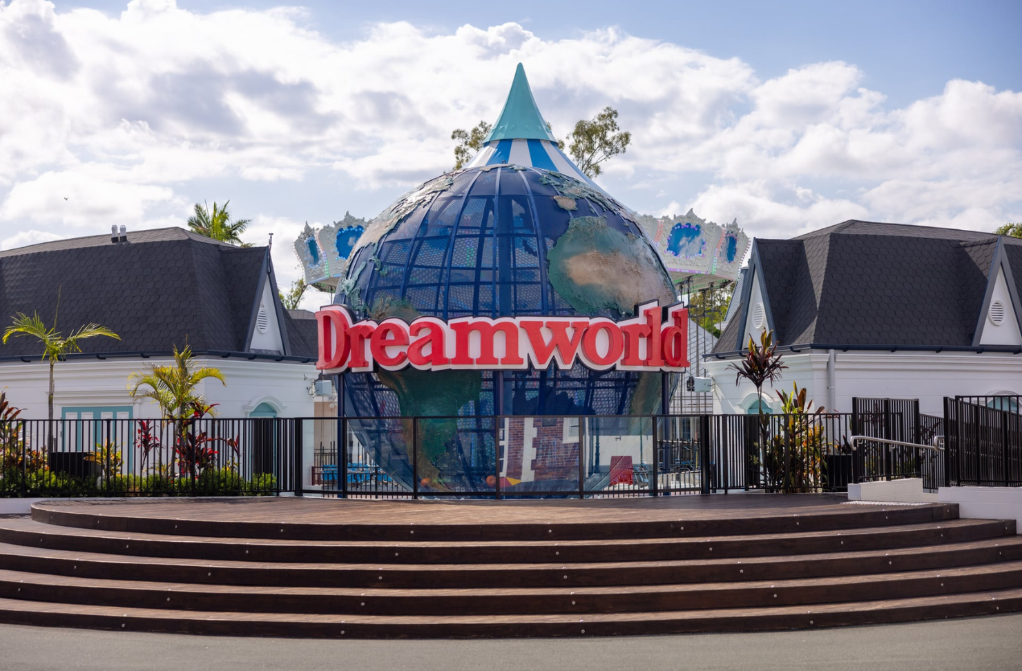 Dreamworld entrance and signage