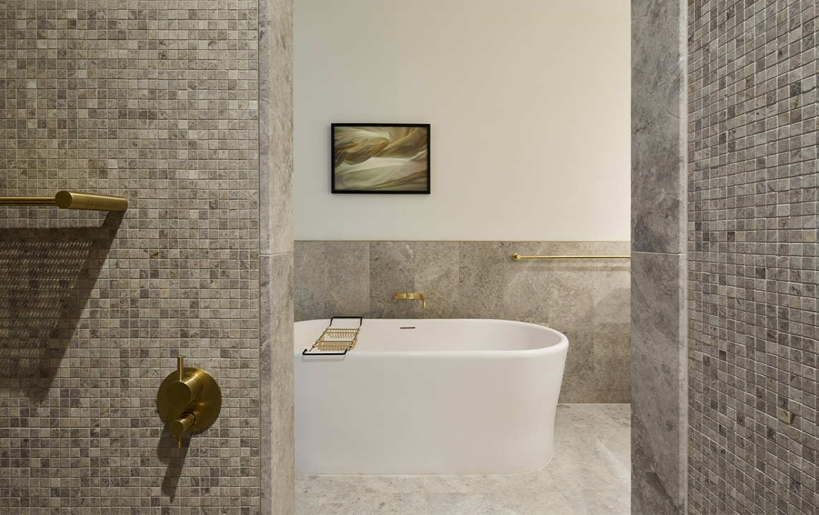 a bath inside an eos by skycity room