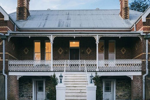 The front facade of Flash Jacks boutique hotel in Gundagai, NSW.