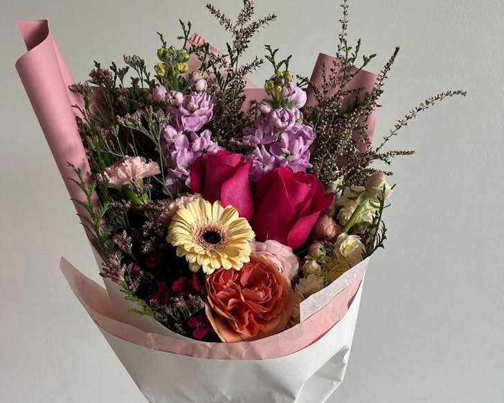 A bunch of flowers from Daily Blooms, one of the best flower delivery services in Melbourne