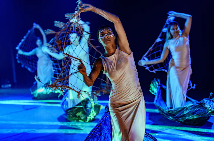 Garringarang Badu performance
