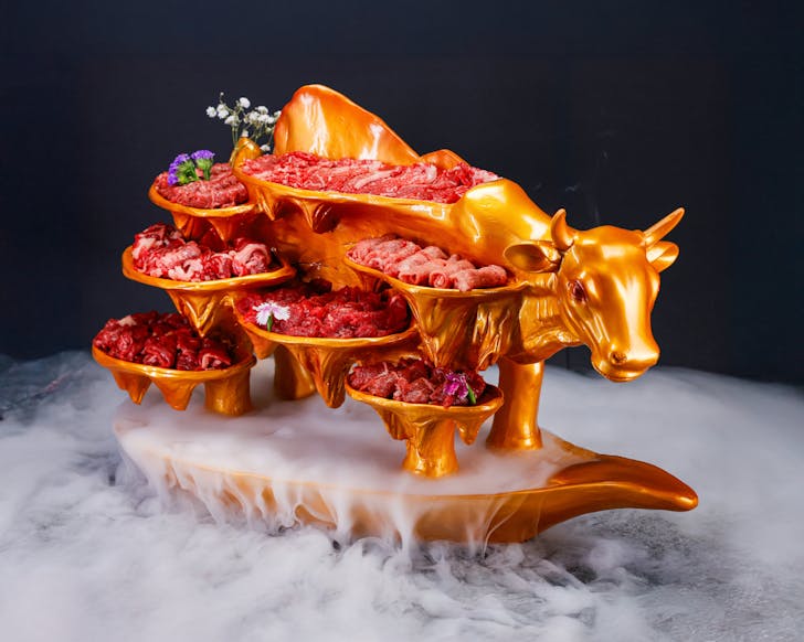 Master Cow banquet golden cow