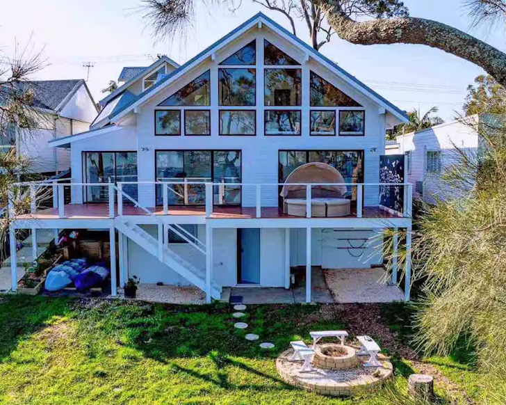 gorokan picturesque lake house one of the best family friendly airbnbs near sydney