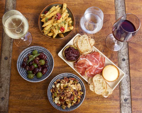 harvest bar petersham