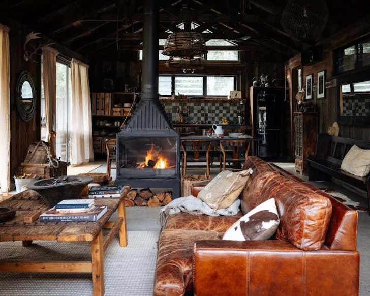 The living room at Hillview Stables country retreat
