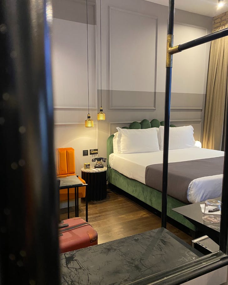 hotel chapter roman, a bedroom hotel in rome