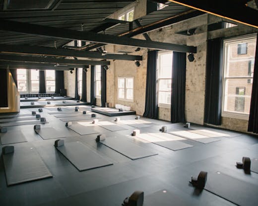 humming puppy yoga studio in sydney