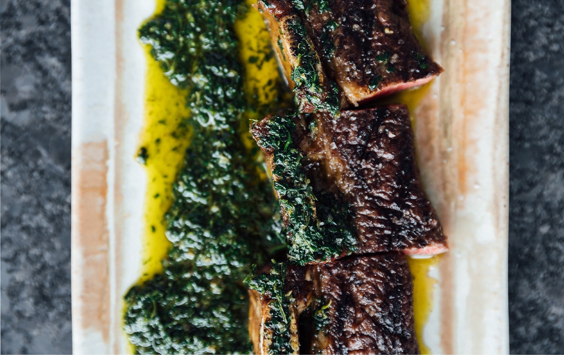 a plate of grilled meat
