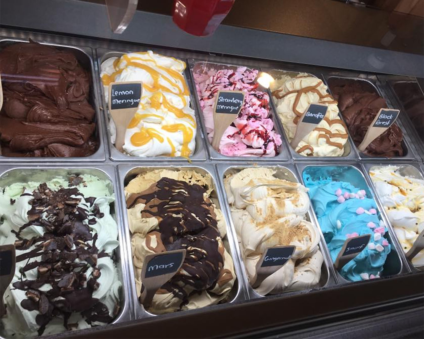 All the ice creams available at Juicy.