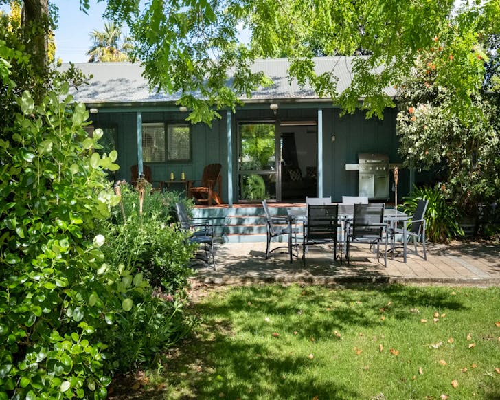 The Lawn Cottages are situated amongst picturesque 1ha gardens in Clive offering a relaxing retreat for you and your furry friend in one of their six separate self-contained cottages.