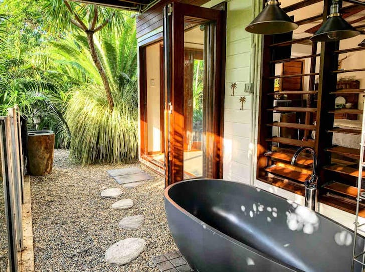 a bath out in a courtyard