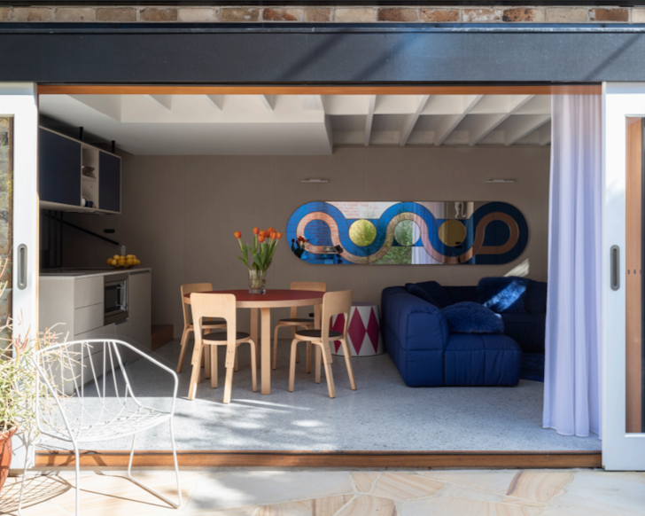 Little Edie airbnb living room