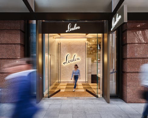 exterior of loulou bistro martin place sydney