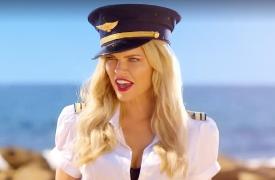 The First Love Island Trailer Just Dropped & YES, Sophie Monk URBAN