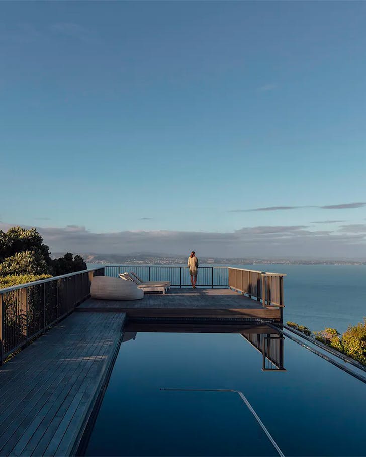 A jaw-droppings gorgeous infinity pool with a deck overlooking the Hauraki Gulf. 