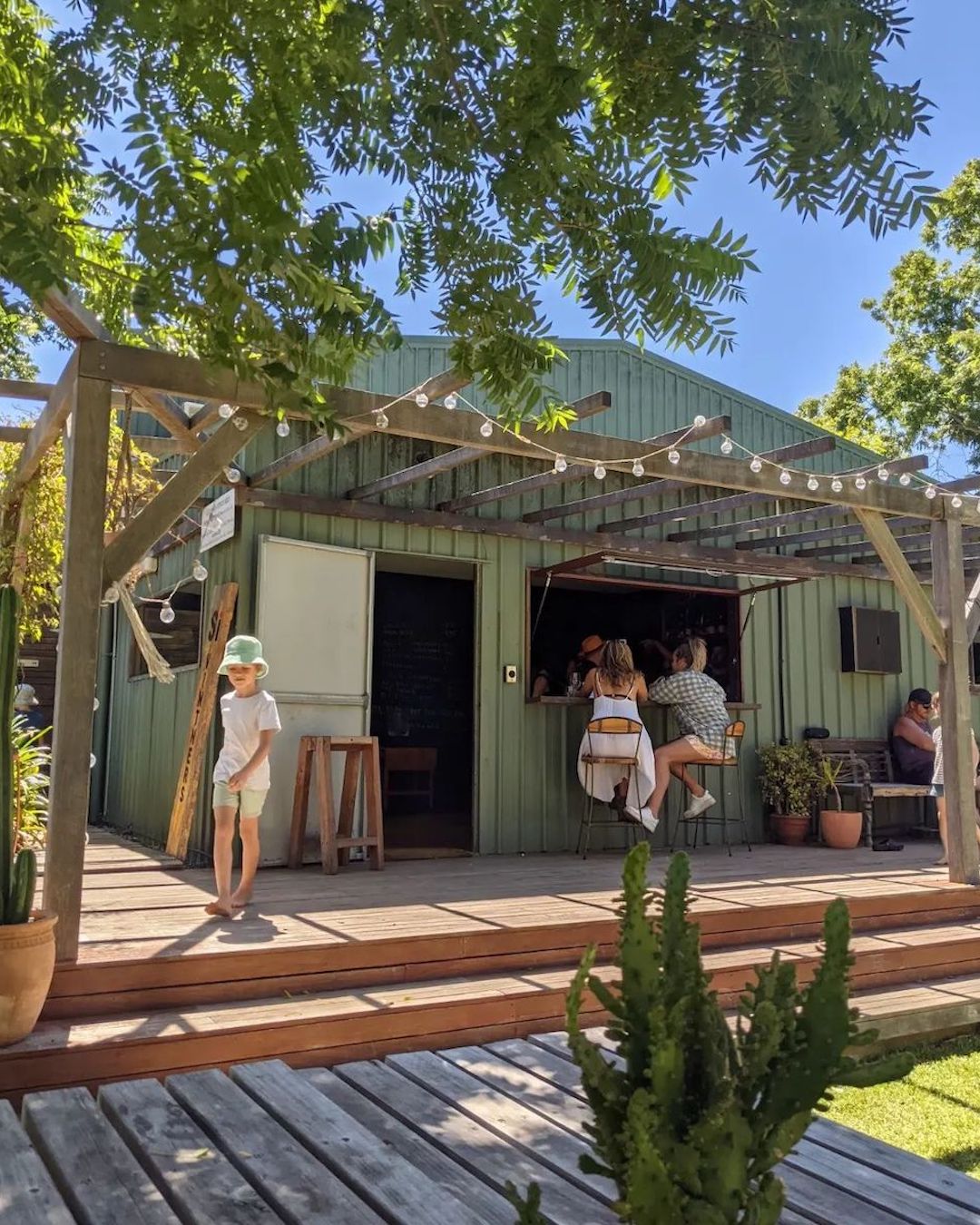 The breezy and green outdoor deck at Si Vinters winery in Margaret River