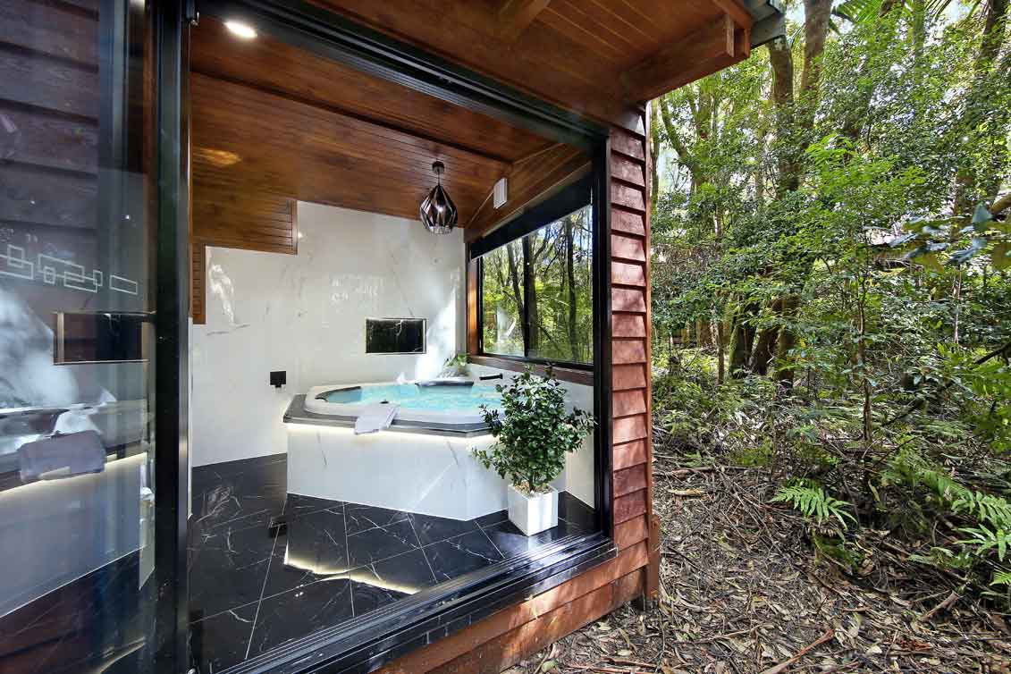 Hot Tubs and Spas, Indoor & Outdoor Hot Tubs