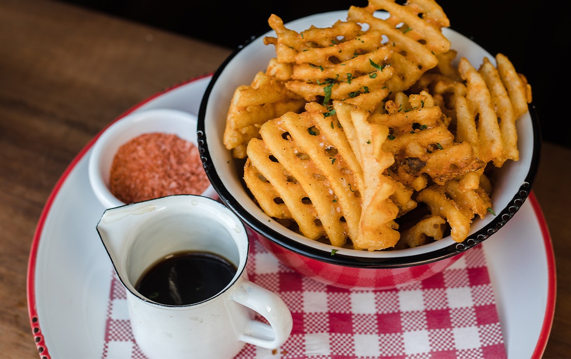 waffle fries with sauce