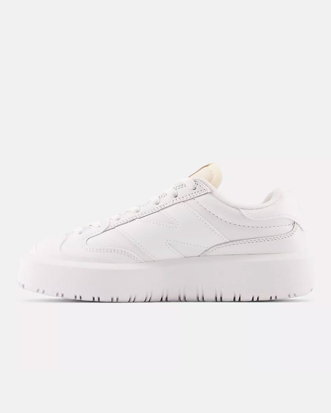 18 Best White Sneakers for Women 2023