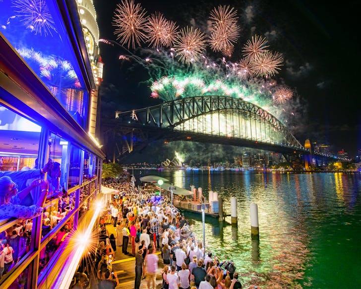 sydney new years eve 2024 luna park harbour party fireworks
