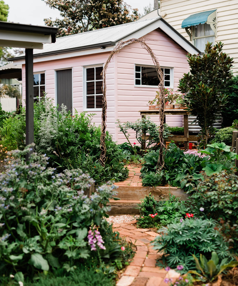 cottage garden