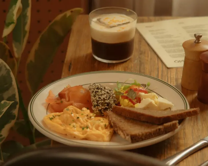 Oppen breakfast plate