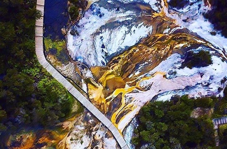 Here's Where To Find Spectacular New Zealand Geothermal Spots