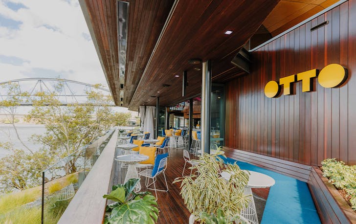 outdoor bar at otto south bank