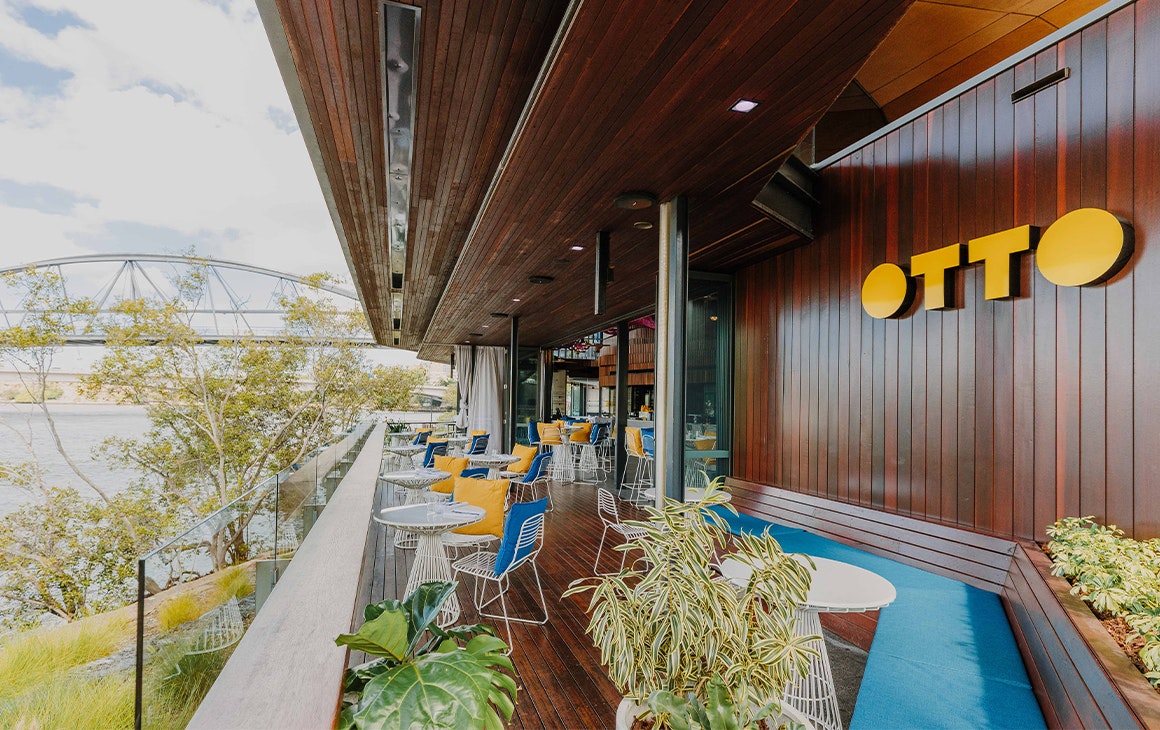 outdoor bar at otto south bank