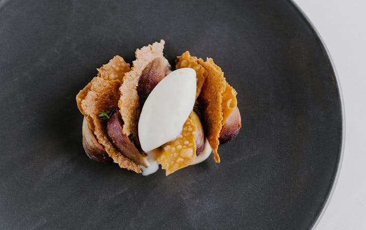 a fig and cream dessert