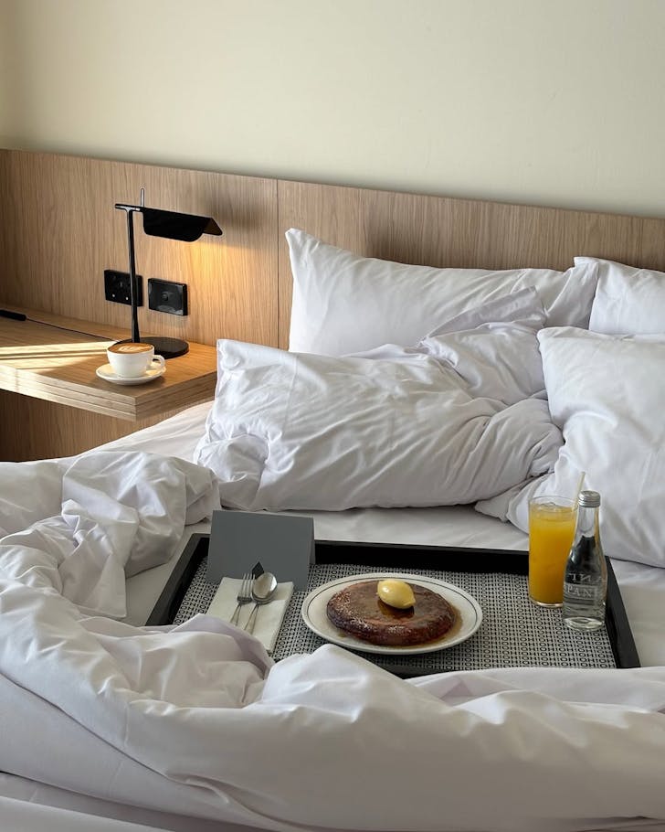 Oxford House room service