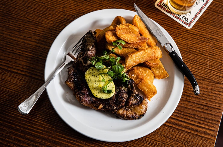 Steak and thick cut chips