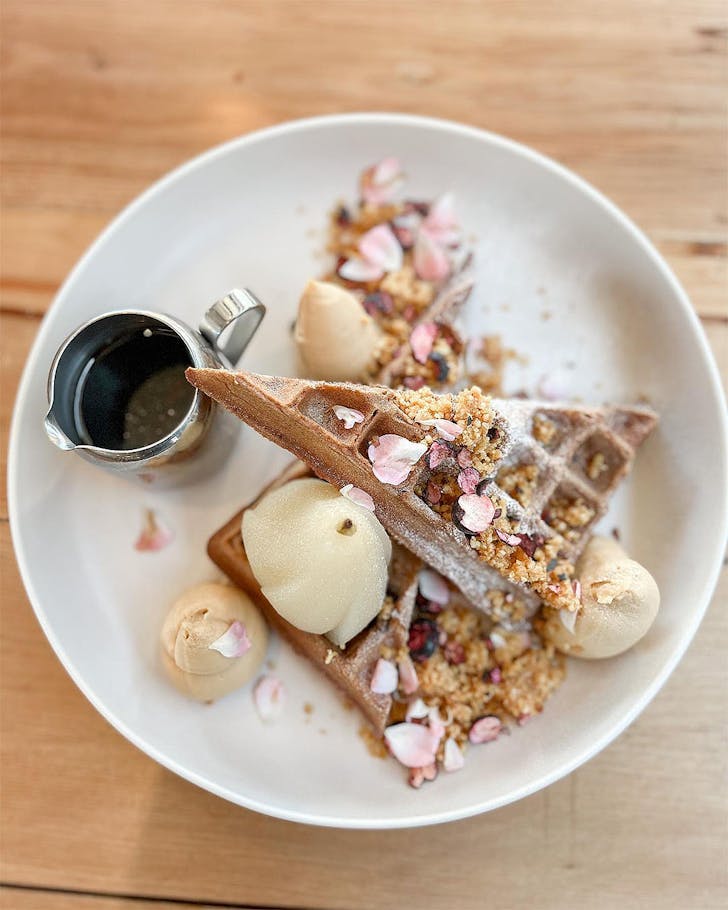 Melt in your mouth Heilala Vanilla and Blueberry Waffles served with Tonka pear, cajeta, mascarpone, macadamia crunch and of course you can't forget the Canadian maple syrup.