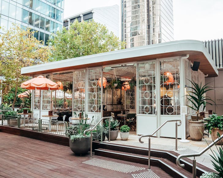 restaurants open on Monday in Sydney